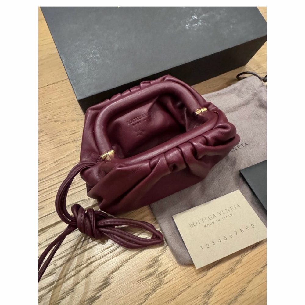 Bottega Coin Pouch - Authentic all leather